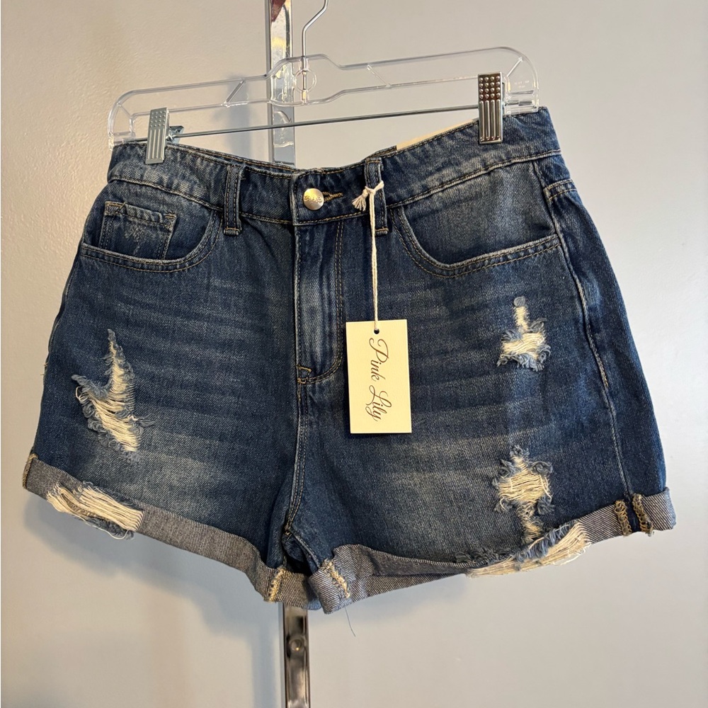 Pink Lily Boutique Blue Denim Distressed Shorts Size M NWT
